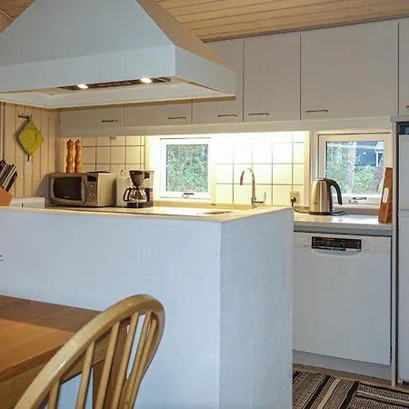 Lovely In Nexo With Kitchen * Vester Somarken